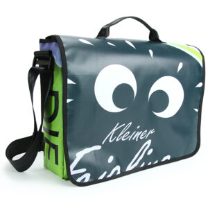 Sustainable laptop bag with shoulder strap and accessory compartment